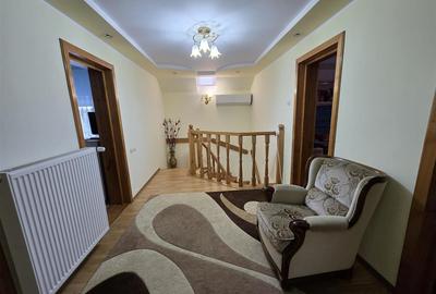 Casă individuală cu 11 camere cu Teren 5000 Mp în Central - 12