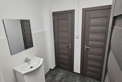 Birou, de 33 mp, în Regie - 19