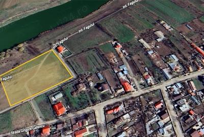 Teren de 440 mp, în Central - 1