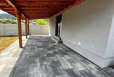 Casă cu 4 camere în Mihăești - 6