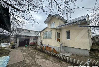 Casă cu 3 camere cu Teren 2870 Mp în Siret - 2