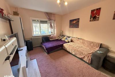 Garsonieră decomandată, mobilată în Soarelui