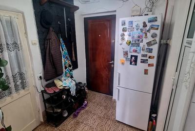 Apartament cu 2 camere decomandat, mobilat în CET - 8