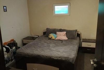 Casă cu 4 camere cu Teren 142 Mp în 23 August (Cațelul) - 2