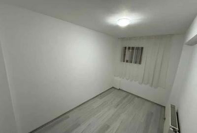 Apartament cu 3 camere decomandat în Central - 1