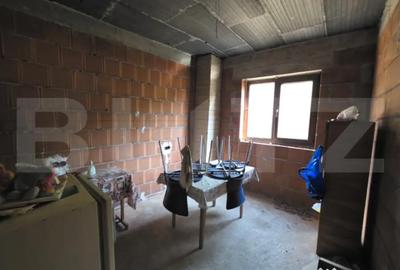 Casă cu 5 camere cu Teren 1000 Mp în Central - 8