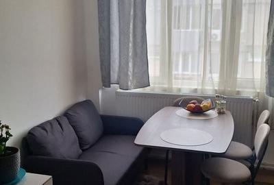 Garsonieră decomandată în Central - 7