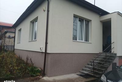 Casă cu 3 camere cu Canalizare în Andrei Mureșanu - 4