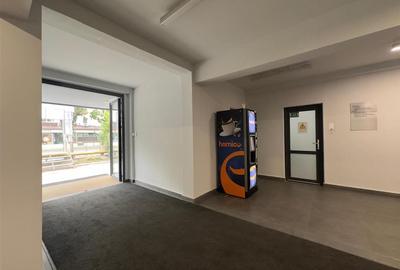 Birou, de 80 mp, în Baza 3 - 3