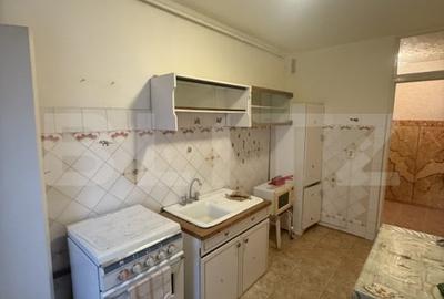 Apartament cu 3 camere, decomandat, 72 mp, zona Triaj - 8