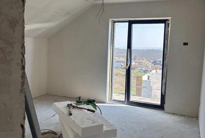 Casă cu 4 camere cu Teren 520 Mp în Central - 3
