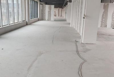 Spațiu comercial, de 3,200 mp, în Pipera - 11