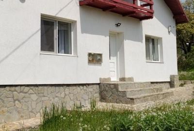 Casă decomandat în Sud - 3