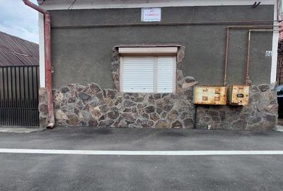 Casă cu 2 camere cu Teren 300 Mp în Central - 7