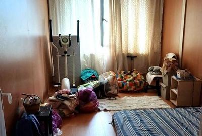 De Vanzare Apartament  2 Camere  JEAN  STERIADI Nr 25 - 4