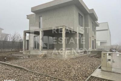 Casă cu 4 camere în Central - 14