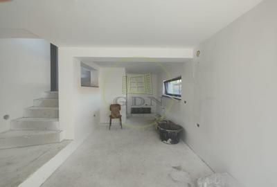 Casă individuală cu 4 camere cu Canalizare în Podari - 14