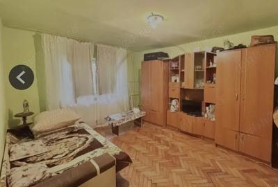 Vand apartament cu 1 camera - 1