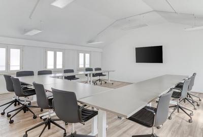 Spa?iu de birou privat pentru 2 persoane in Regus Iride Business - 3