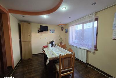 Casă cu 5 camere cu Teren 300 Mp în Podul de Fier - 12