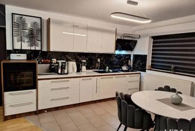 Apartament de vanzare in giroc langa hotel lQ are si centrala mobilat partial are suparfatautila56mp - 2