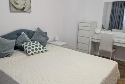 Apartament cu 4 camere decomandat, mobilat în P-ța Victoriei - 36