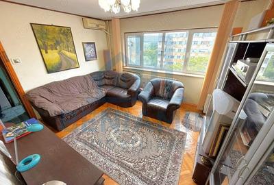 Apartament cu 3 camere semidecomandat în Central - 1