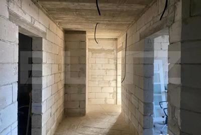 Casă cu 7 camere cu Teren 600 Mp în Central - 1