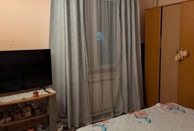 Apartament cu 3 camere decomandat în Rahova - 1