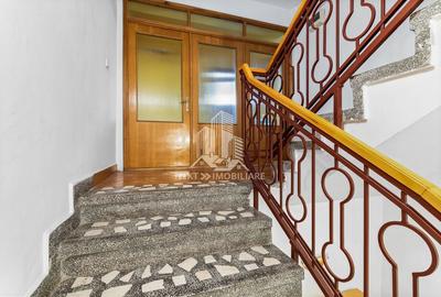 Casă cu 5 camere cu Teren 452 Mp în Km 4 - 15