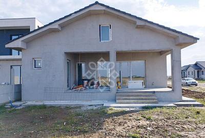 Casa 4 camere si 500mp teren de in Santandrei - 3