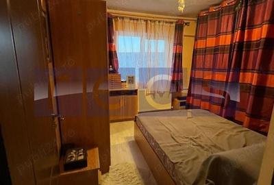 VANZARE - APARTAMENT | 3 CAMERE |  PIATA -UNIRII - 4