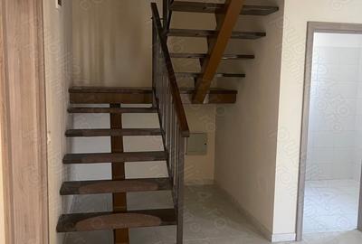 Casă cu 4 camere în Central - 3
