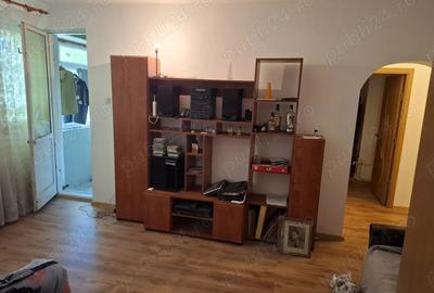 Apartament cu 3 camere semidecomandat în Pajura - 3