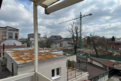 Casă individuală cu 10 camere cu Canalizare în Crângași - 41