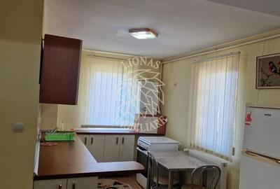 Apartament cu 3 camere în Unirea - 2