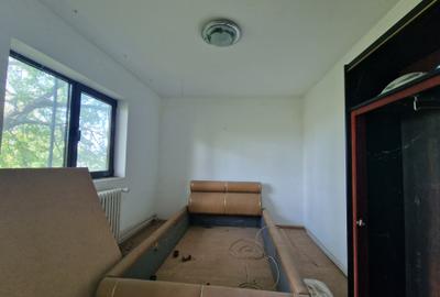 Casă individuală cu 4 camere cu Canalizare în Central - 22