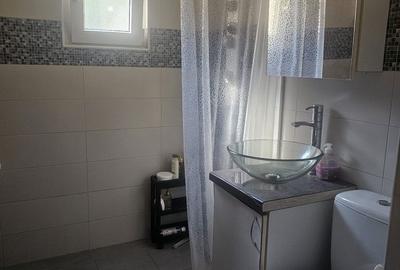 Apartament cu 3 camere decomandat în Decebal - 2