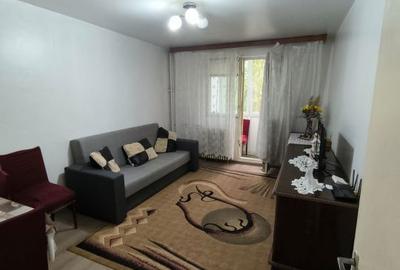 Apartament cu 2 camere, mobilat în Giurgiului