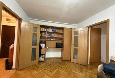 Apartament cu 2 camere semidecomandat, mobilat în Militari