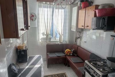 Vand apartament 2 camere One?ti, schimb cu casa in jurul mun. Onesti ! - 1