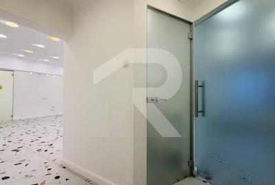 Apartament cu 3 camere decomandat în Aviației - 12