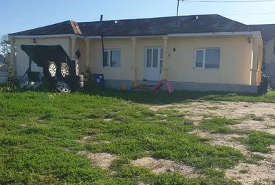 Vand casa cu teren 4000 - 9