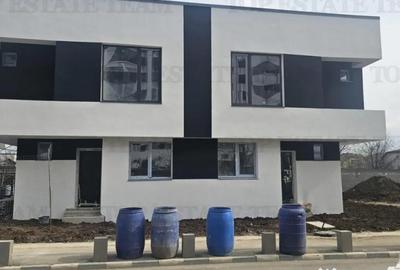 Casă cu 4 camere cu Canalizare în Dudu - 2