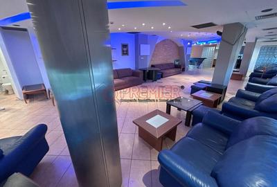 Spațiu comercial, de 170 mp, în Central - 4