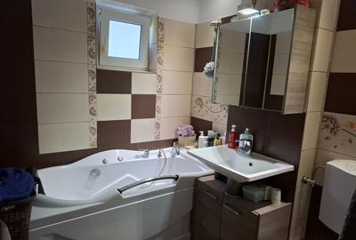 Apartament cu 3 camere decomandat în Lipovei - 7
