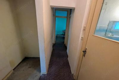 Apartament 4 camere decomandat 80mp 2 bai + balcon de renovat parter Rond Vechi - 3