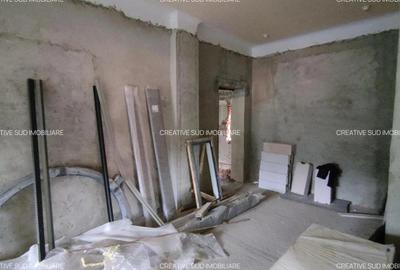 Sinaia / Peles - Vila D + P + M - 10 Camere - 260 mp utili - 700 mp teren - 9