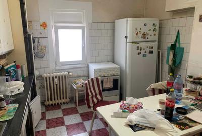 Apartament cu 4 camere decomandat în Lujerului - 2