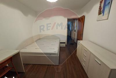 Apartament cu 3 camere semidecomandat în Sălăjan - 1